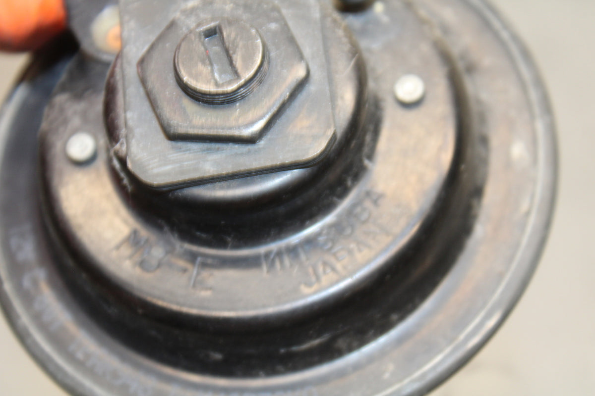 04-12 HONDA ST1300A HORN SIGNAL (ITEM B) BB669