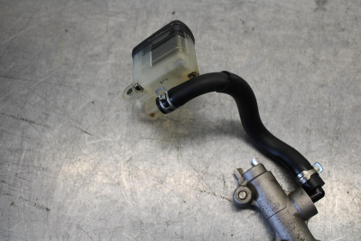 08-10 SUZUKI GSXR 600  REAR BACK BRAKE MASTER CYLINDER W RESERVOIR BB101