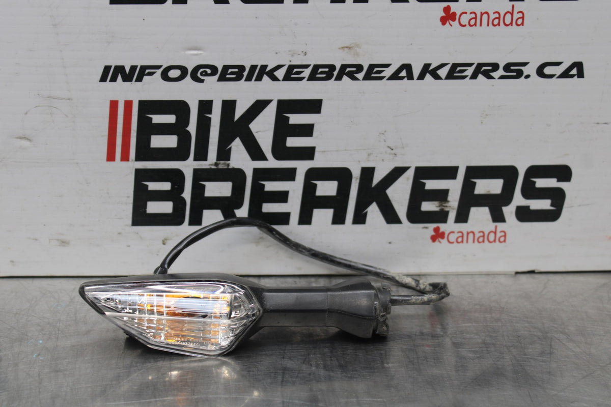 24 KAWASAKI NINJA 500 ABS LEFT REAR TURN SIGNAL LIGHT INDICATOR BB818
