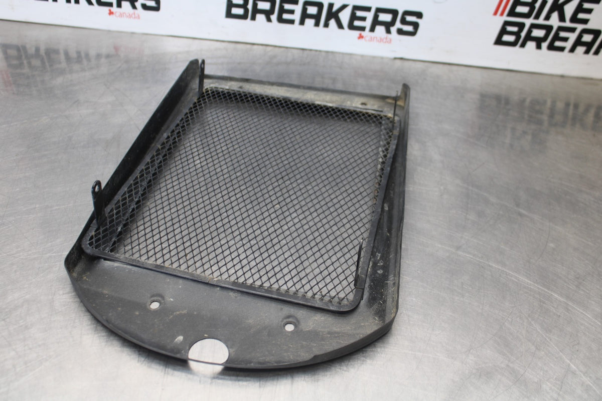 08 KAWASAKI VULCAN 1600 VN1600D NOMAD RADIATOR GRILLE GRILL SHIELD GUARD BB904