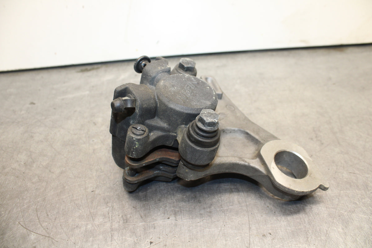 09-14 YAMAHA YZF R1 REAR BACK BRAKE CALIPER W MOUNT BRACKET BB118