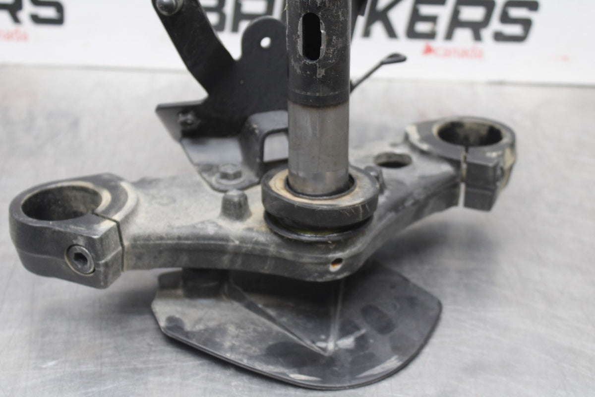 15 SUZUKI BOULEVARD C50 FRONT FORKS CLAMP LOWER TRIPLE TREE STEM BB775