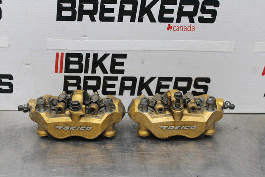 05-06 KAWASAKI NINJA ZX6R RIGHT LEFT FRONT BRAKE CALIPER SET PAIR CALIPERS BB877