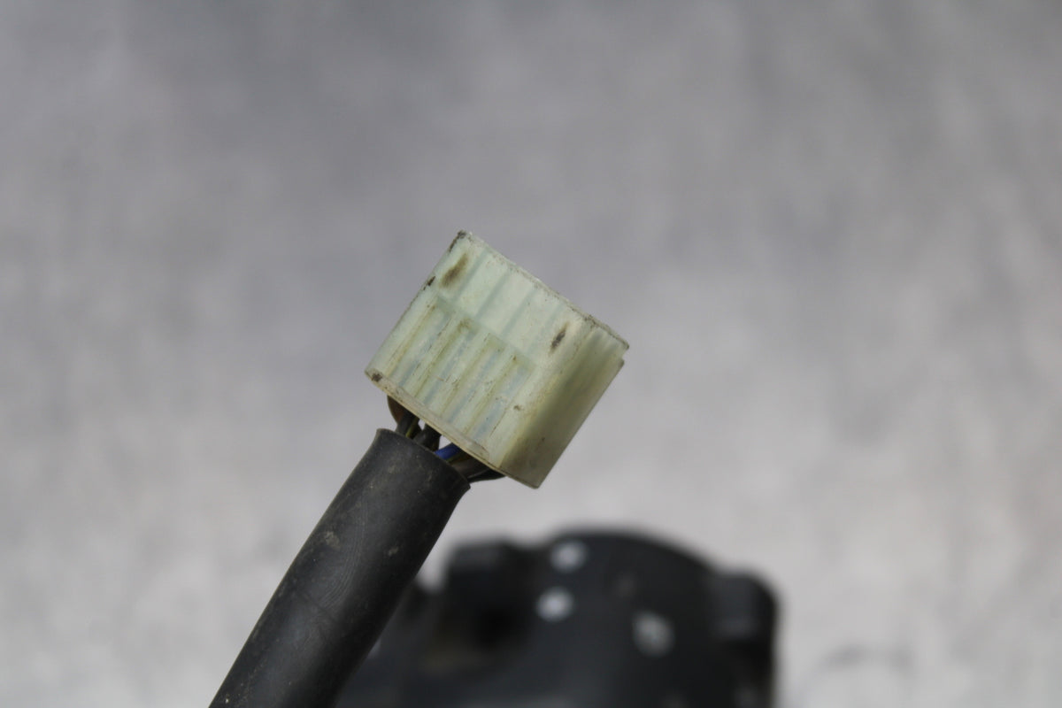 07-08 YAMAHA YZF R1 LEFT CLIP ON HANDLE HORN SIGNALS SWITCH SWITCHES BB160