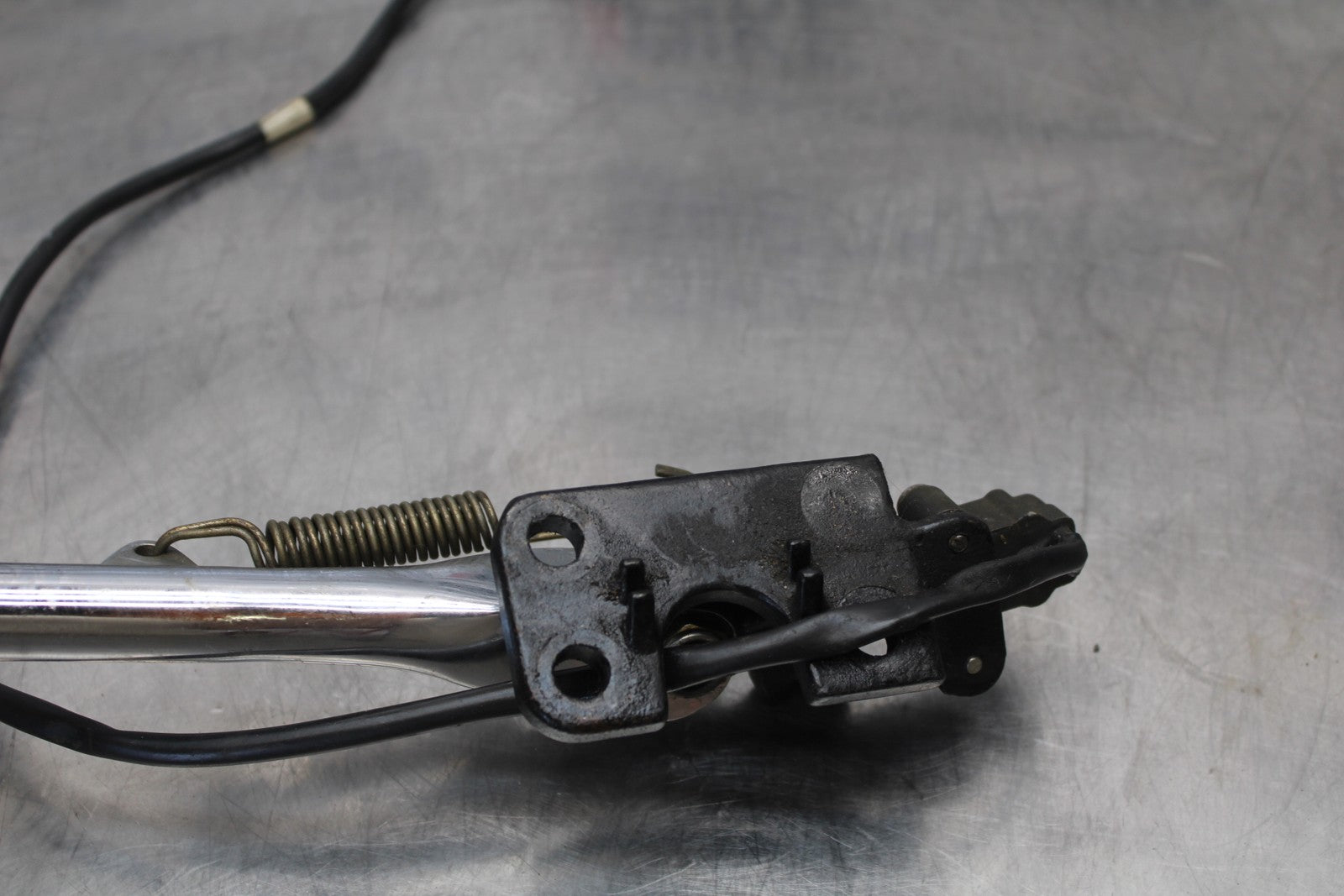 05 TRIUMPH ROCKET III KICKSTAND SIDE KICK STAND BB186