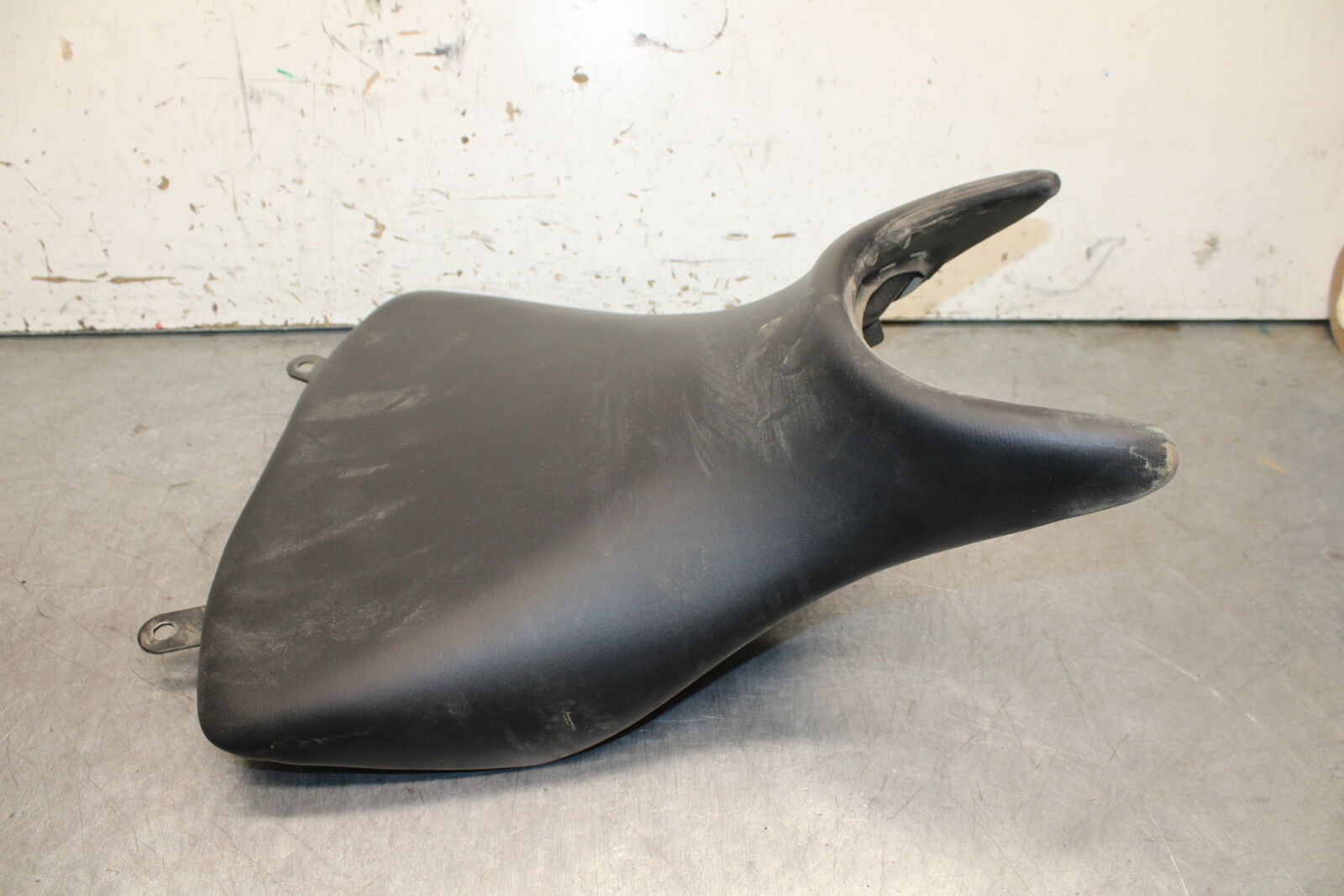 19-24 YAMAHA R3 FRONT DRIVERS SEAT PAD SADDLE PILLION BB736