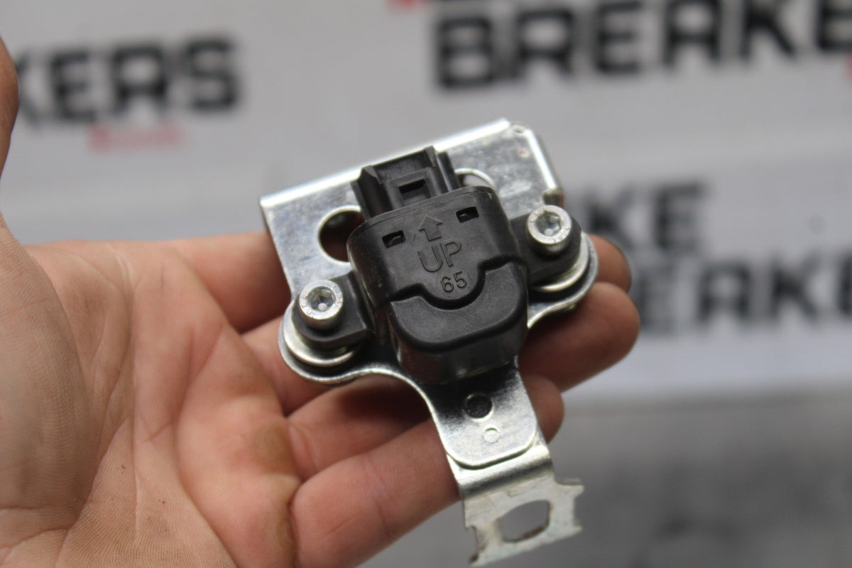 25 KAWASAKI Z900 TIP OVER BANK ANGLE CRASH SENSOR SWITCH  BB928