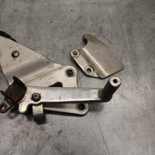 91-92 SUZUKI GSXR750 M  RIGHT REARSET REAR SET DRIVER FOOT PEG REST STOP BB493