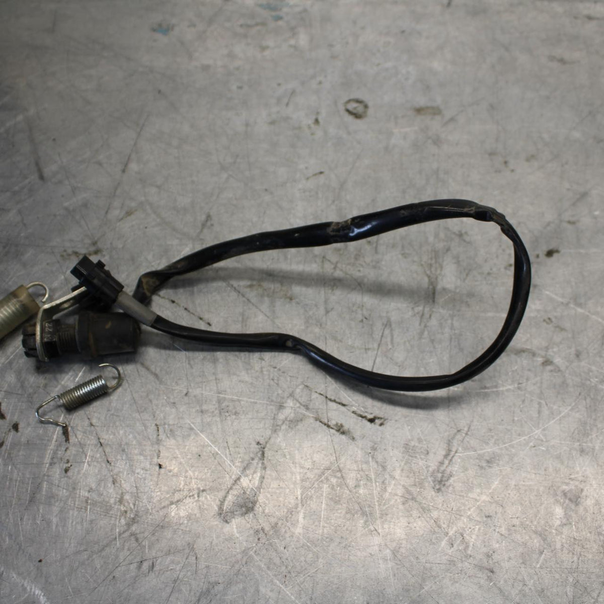 08-16 YAMAHA YZF R6 REAR SPRING BRAKE STOP SWITCH BB436