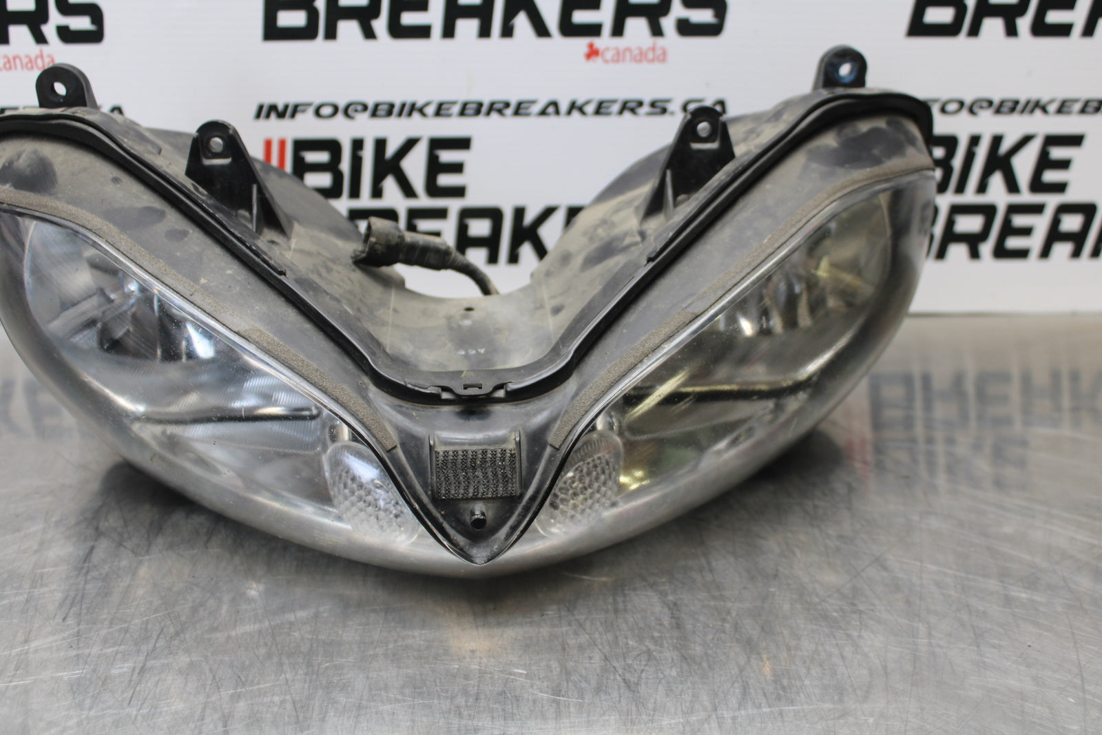 04-05 KAWASAKI NINJA ZX10R FRONT HEADLIGHT HEAD LIGHT LAMP BB163