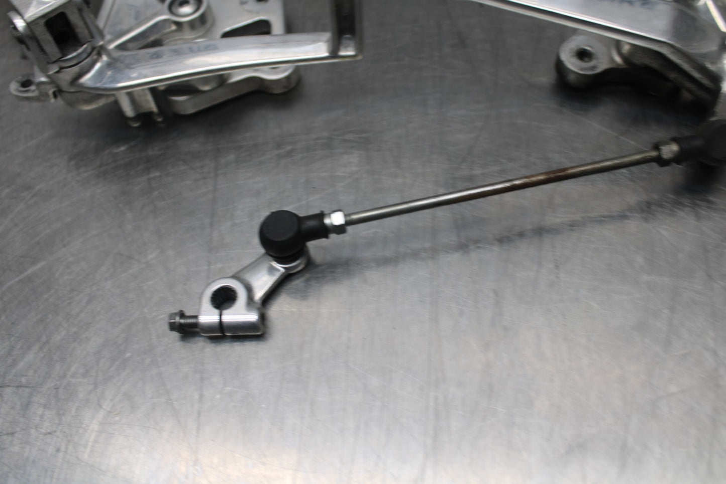 07 SUZUKI GSXR1000 POLISHED  REARSET REAR SET DRIVER PEG BRACKETS BB770