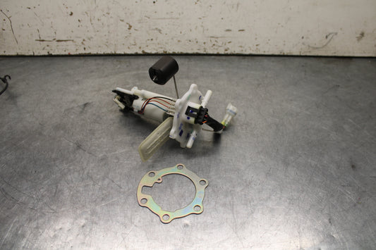 17-24 KTM 390 DUKE FUEL PUMP GAS PETROL SENDER UNIT BB734