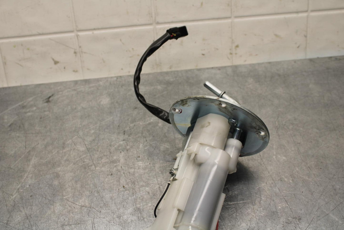 20 KAWASAKI Z400 ER400 ABS FUEL PUMP GAS PETROL SENDER UNIT BB586