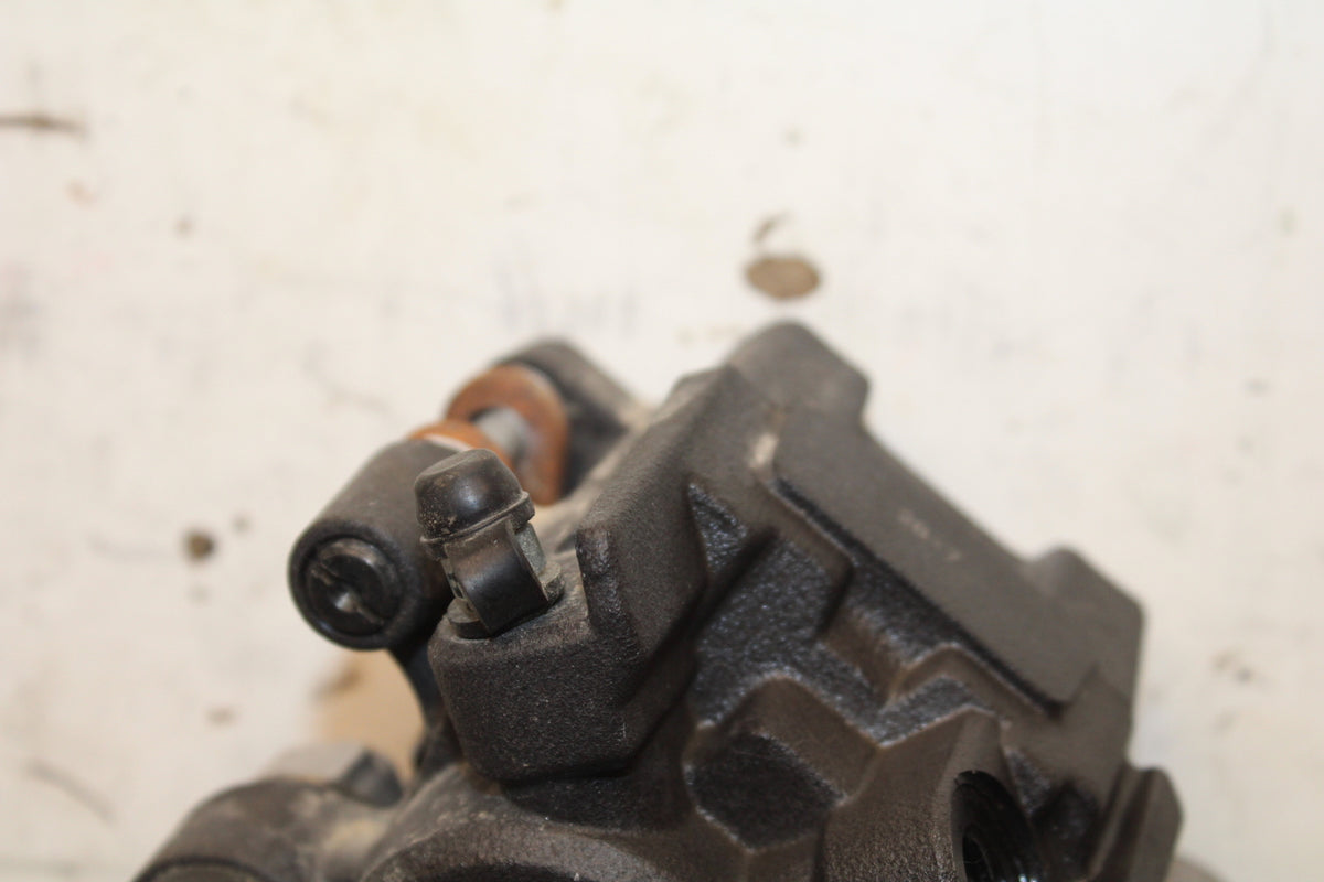 22-24 YAMAHA XSR900 REAR BACK BRAKE CALIPER W MOUNT BRACKET BB683