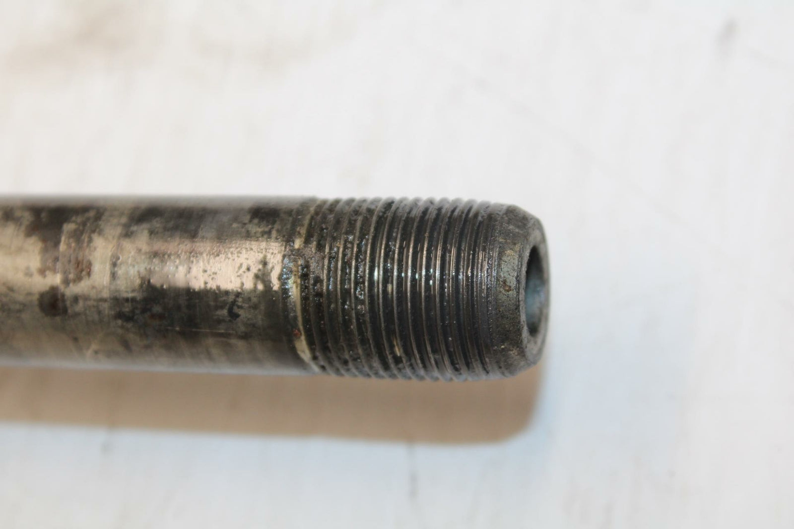 93-96 SUZUKI GSXR750W FRONT WHEEL RIM AXLE PIVOT BOLT BB266
