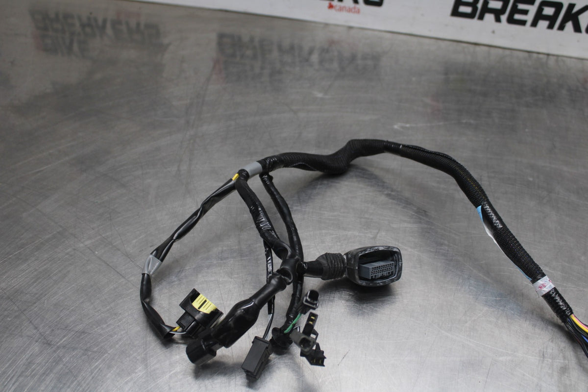 15-26 SUZUKI GSXR600 HEADLIGHT SPEEDO GAUGES WIRING HARNESS WIRE LOOM BB888