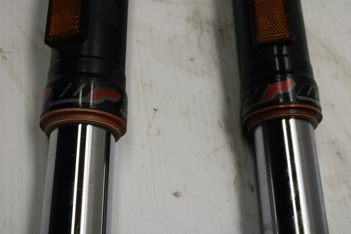 18-20 HUSQVARNA VITPILEN 401 FRONT FORKS SHOCK SUSPENSION SET PAIR BB248