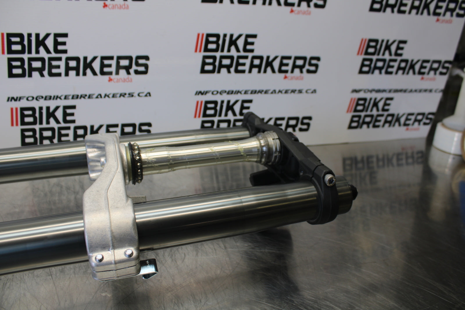 23-24 KAWASAKI NINJA ZX14R FRONT END FORKS SUSPENSION TRIPLE TREES/ AXLE BB153