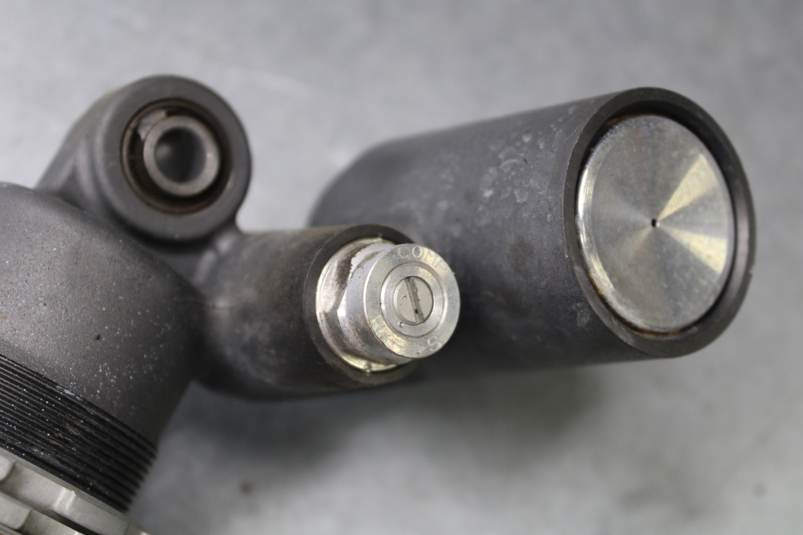 05-06 SUZUKI GSXR1000 REAR BACK SHOCK ABSORBER SUSPENSION 62100-41G00-163 BB663