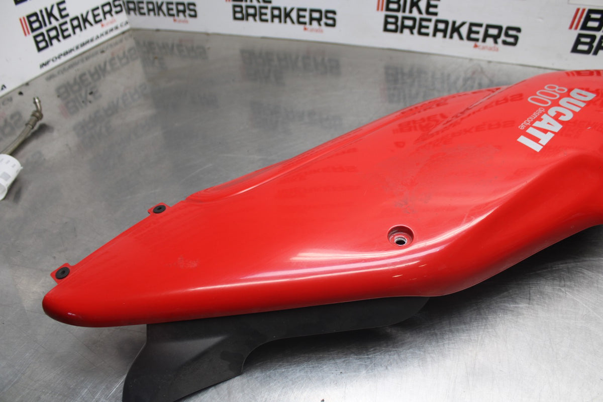 05 DUCATI SUPERSPORT 800 LEFT FRONT UPPER MID SIDE FAIRING COWL PLASTIC BB913