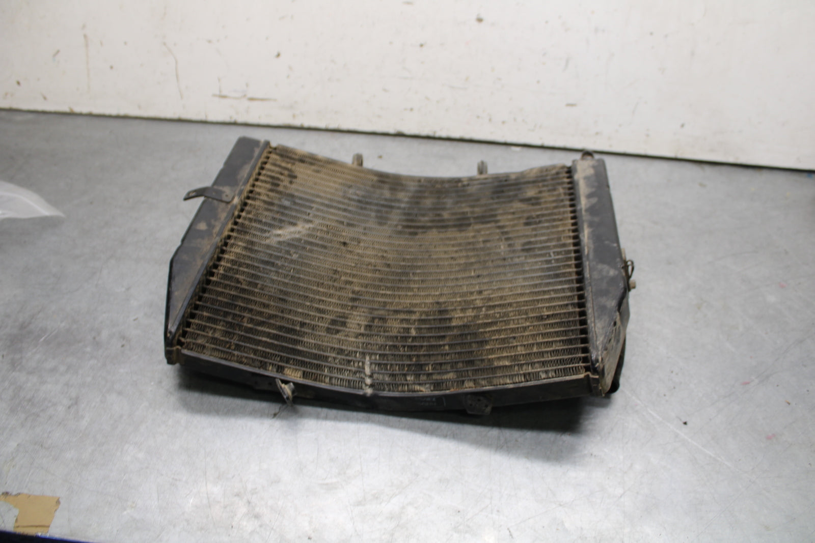 09-11 TRIUMPH DAYTONA 675 ENGINE RADIATOR MOTOR COOLER COOLING RADIATER BB652
