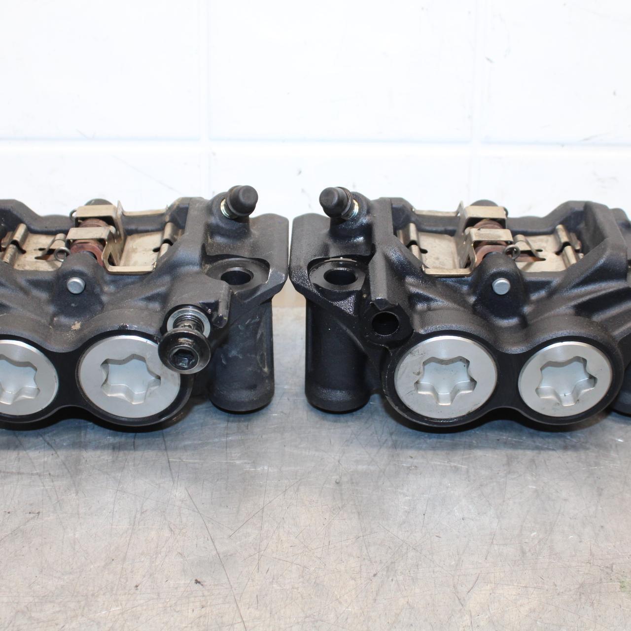 22-23 YAMAHA YZF R7 RIGHT LEFT FRONT BRAKE CALIPER SET PAIR CALIPERS BB583