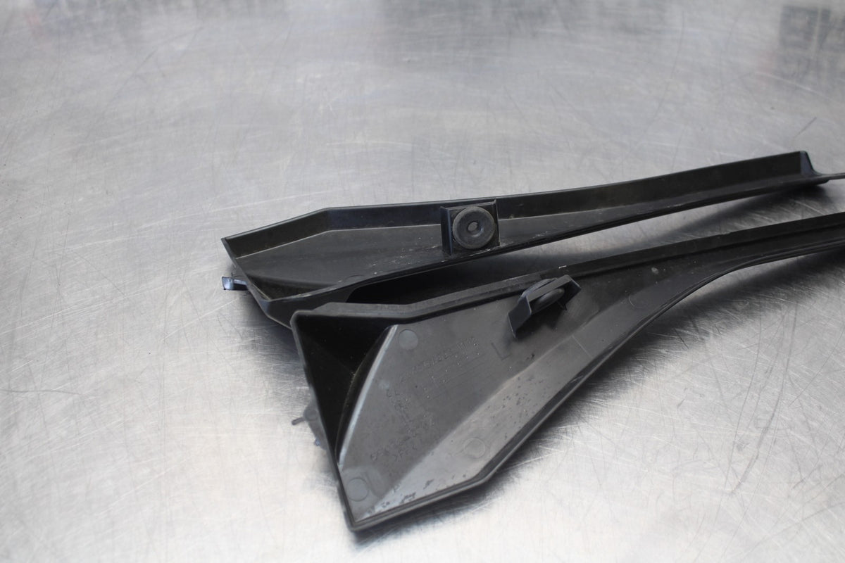 08 KAWASAKI NINJA ZX10R RIGHT LEFT INNER FAIRINGS COWLS PANELS TRIMS BB902