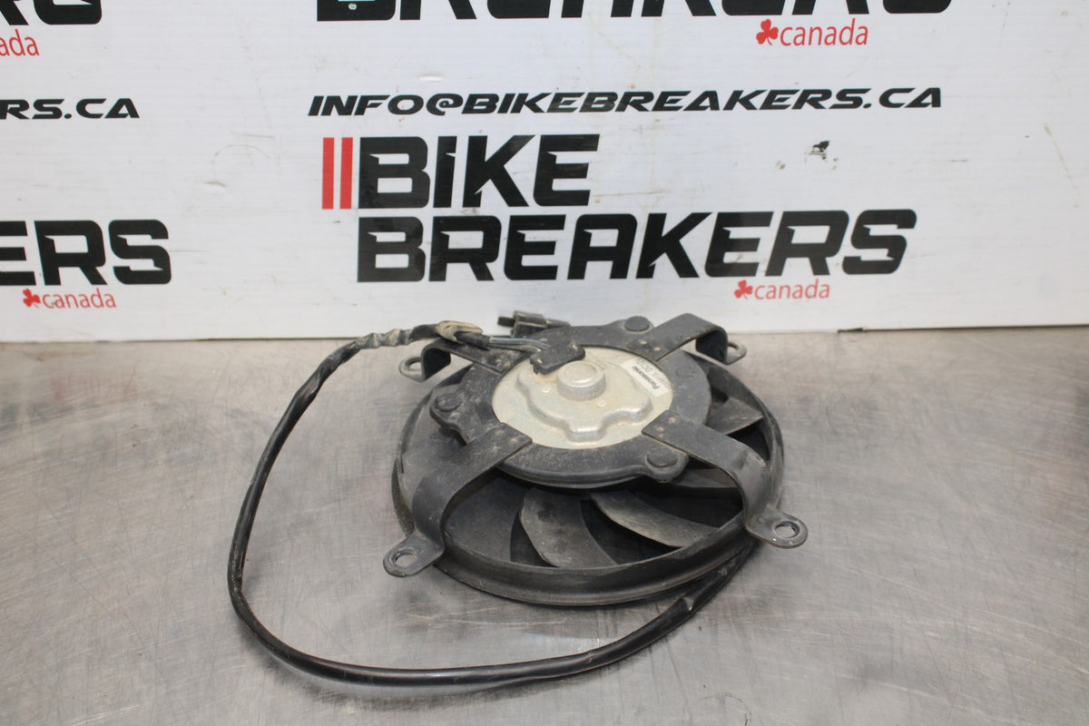 07-25 KAWASAKI VULCAN 900 VN900D CLASSIC LT ENGINE RADIATOR COOLING FAN BB842