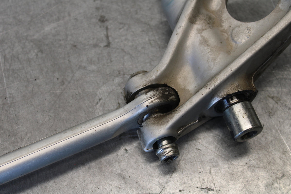 06-07 DUCATI MONSTER 695 REAR DOGBONE SHOCK LINKAGE LINK BB674
