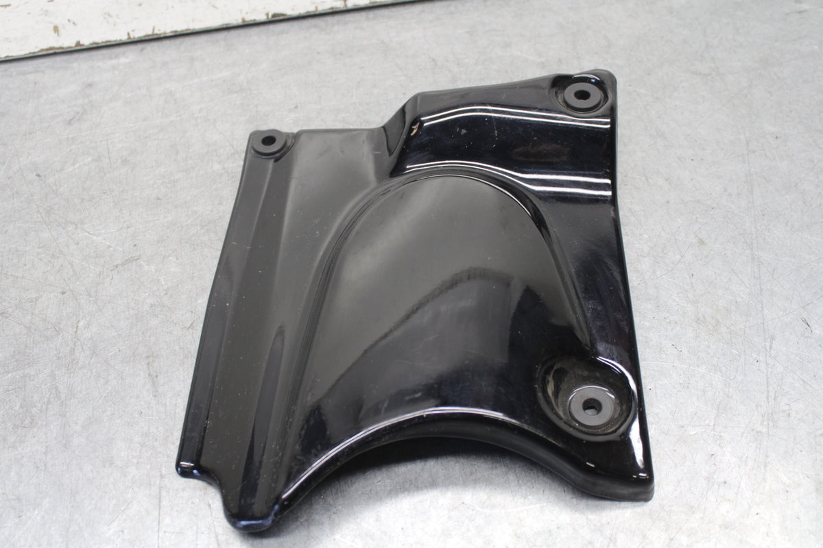 05-06 SUZUKI BOULEVARD M50 ENGINE SPROCKET COVER BB671