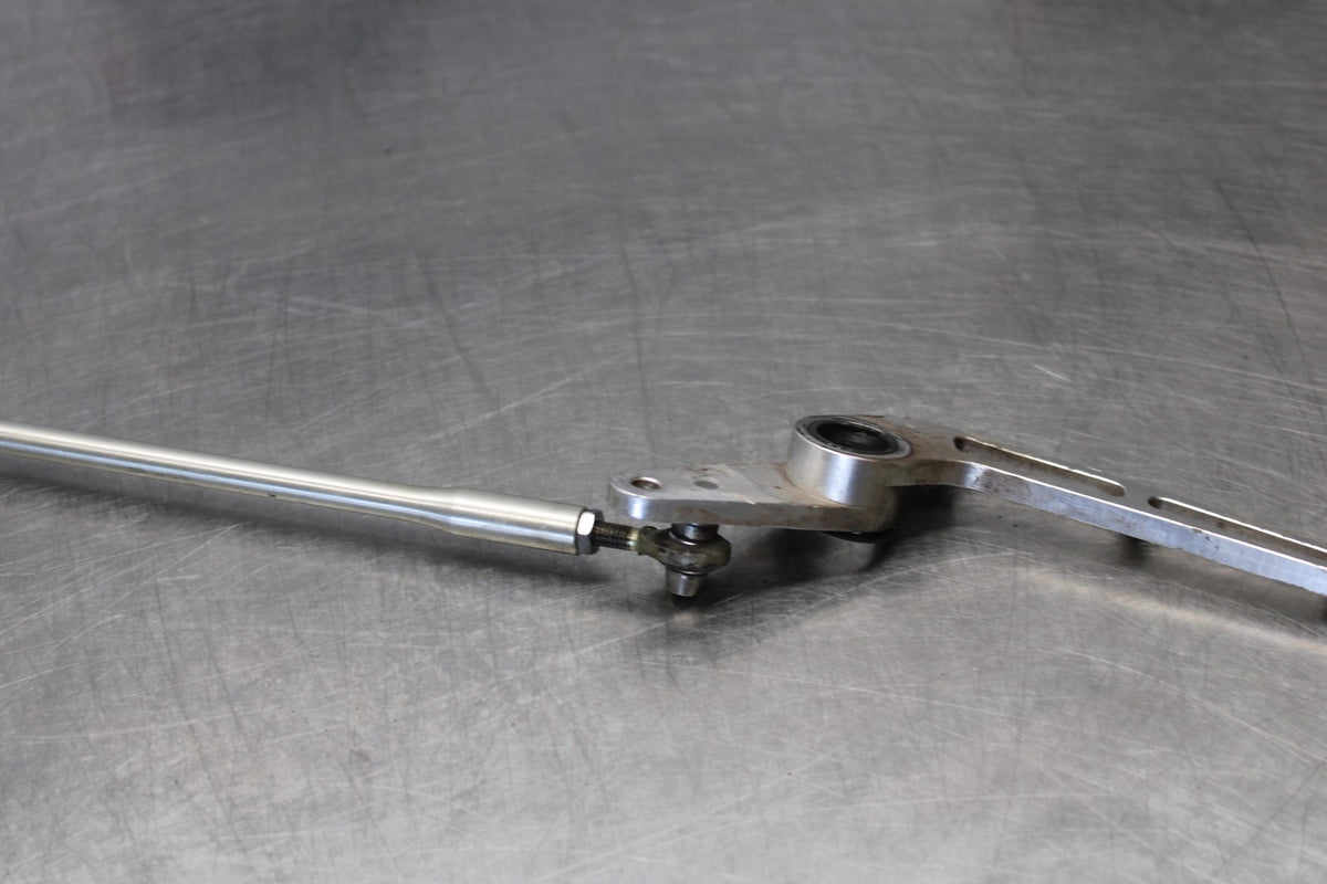 03 YAMAHA YZF R1 SHIFTER LINKAGE SHIFT LINK PEDAL BB895