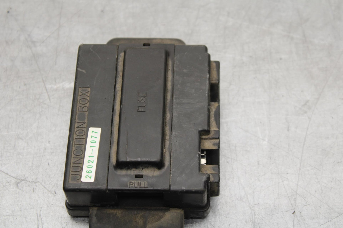 00-01 KAWASAKI ZZR600 RELAY ASSEMBLY FUSE BOX BB568