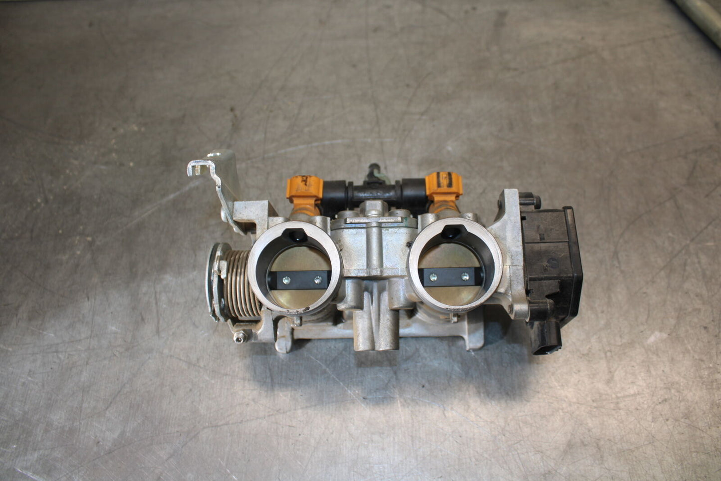 13-15 HONDA CBR500R MAIN FUEL INJECTORS / THROTTLE BODIES 16400-MGZ-A02 BB704