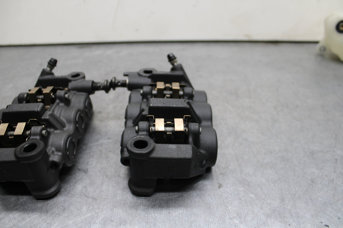 09-14 YAMAHA YZF R1 RIGHT LEFT FRONT BRAKE CALIPER SET PAIR CALIPERS BB119