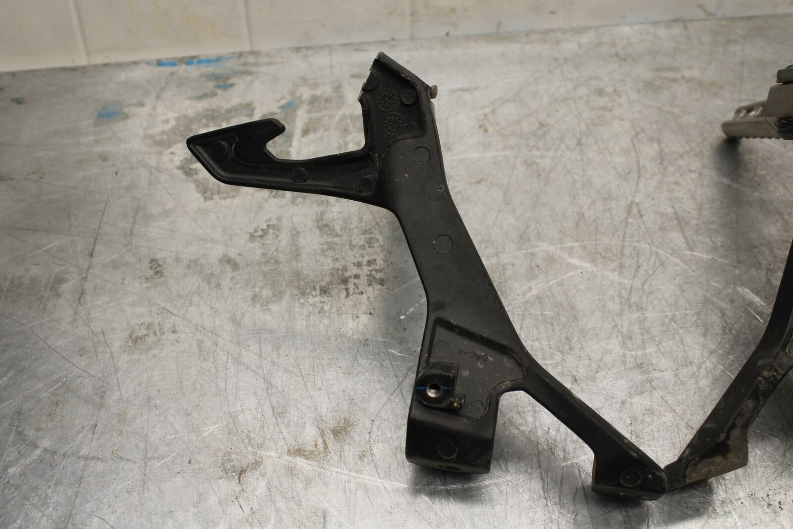 18-22 KAWASAKI NINJA 400 EX400 ABS REAR BACK PASSENGER PEG SET PAIR BB416