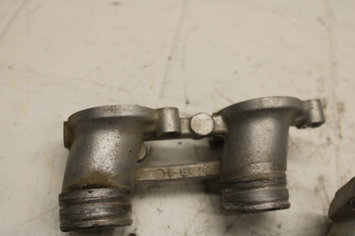 72 HONDA CB500 K1 INTAKE MANIFOLD BB24