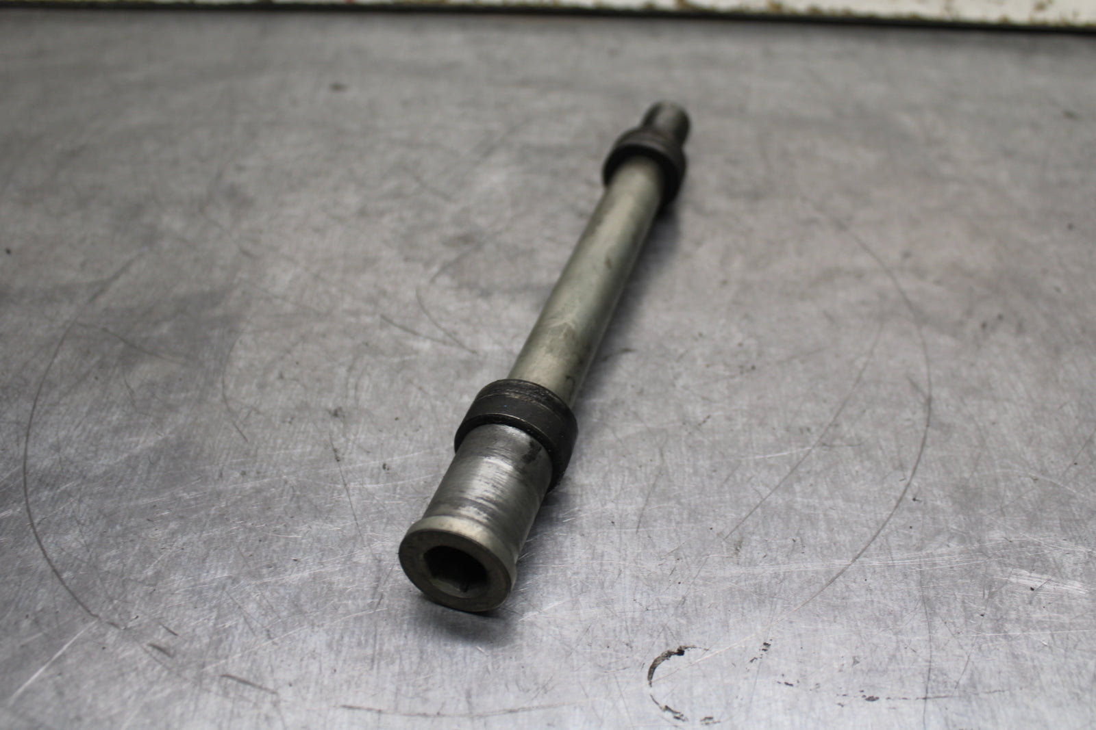 12-13 KAWASAKI Z1000 FRONT WHEEL RIM AXLE PIVOT BOLT BB743