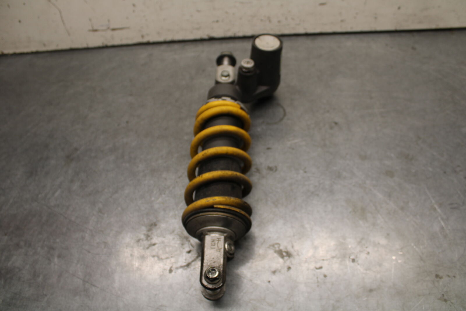 05-06 SUZUKI GSXR1000 REAR BACK SHOCK ABSORBER SUSPENSION 62100-41G00-163 BB677