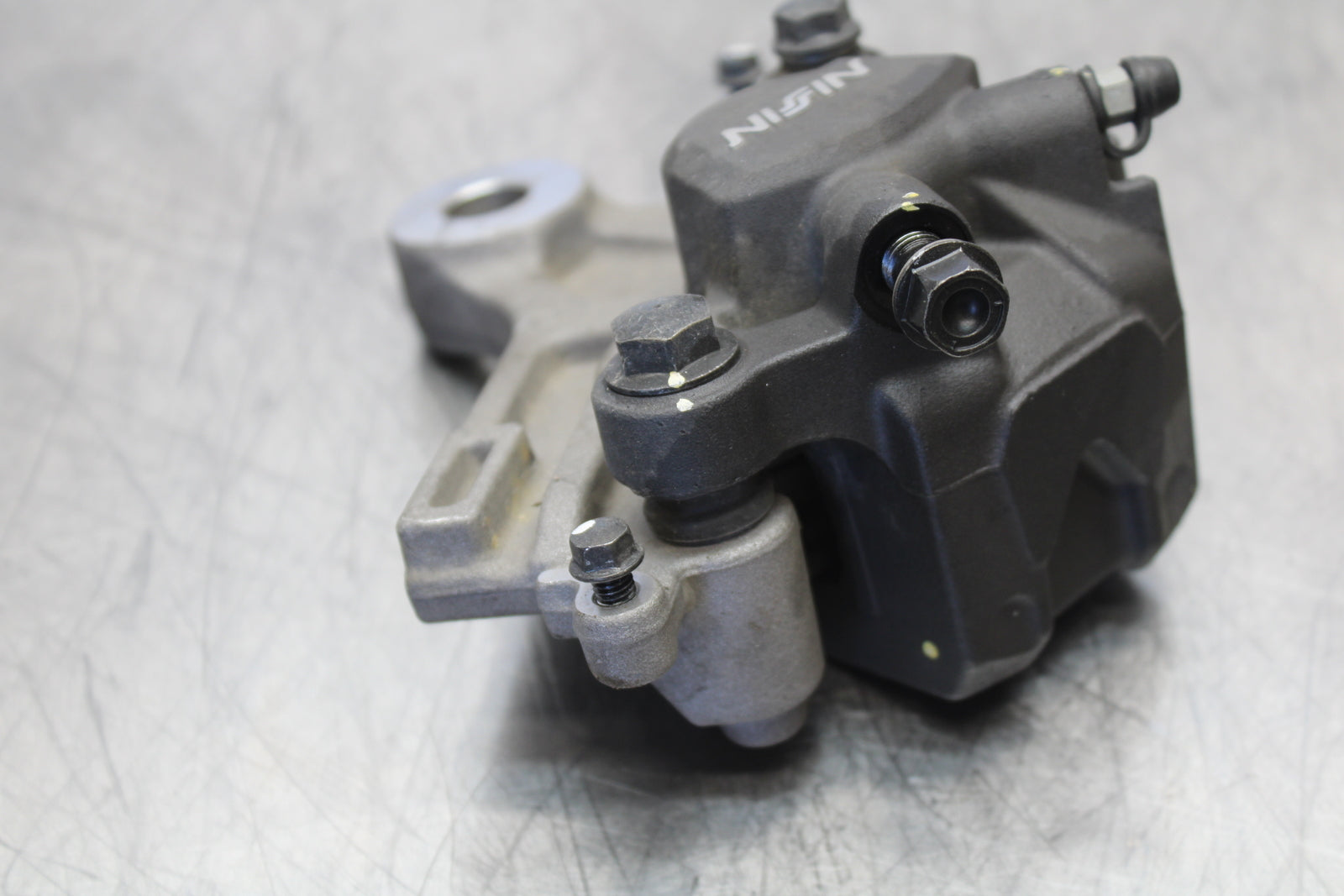 15-16 HONDA CB300F REAR BACK BRAKE CALIPER W MOUNT BRACKET BB150