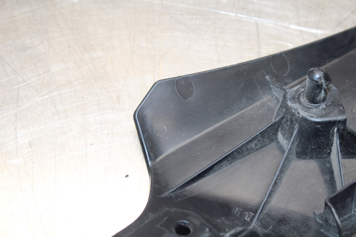 22-25 YAMAHA YZF R7 RIGHT MID UPPER SIDE FAIRING COWL PLASTIC BB769