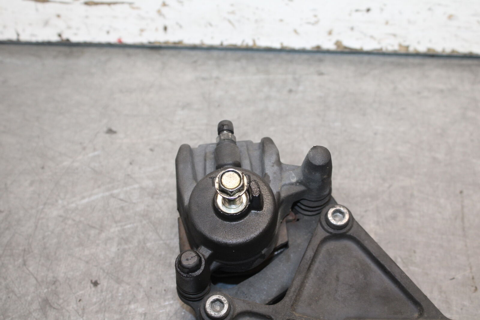 14-15 KAWASAKI NINJA 650 EX650F ABS REAR BRAKE CALIPER W MOUNT BRACKET BB741