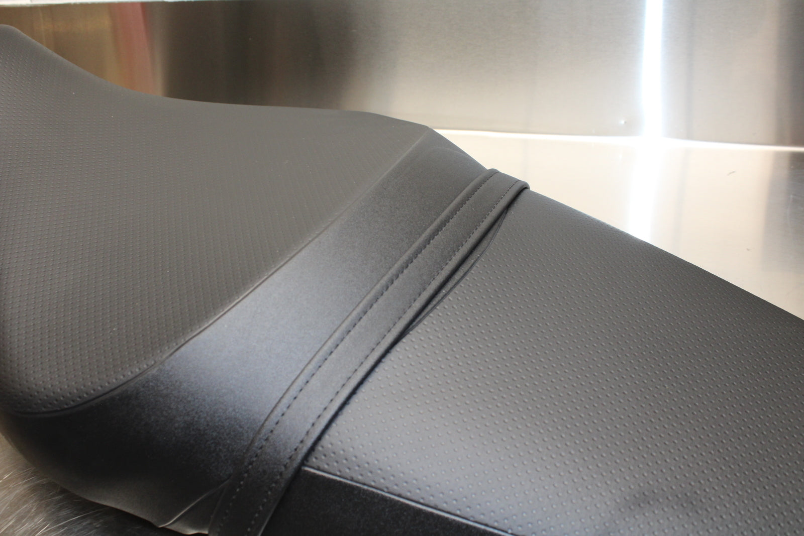 23-24 KAWASAKI NINJA ZX14R NEW!! FRONT REAR SEAT SADDLE BB141