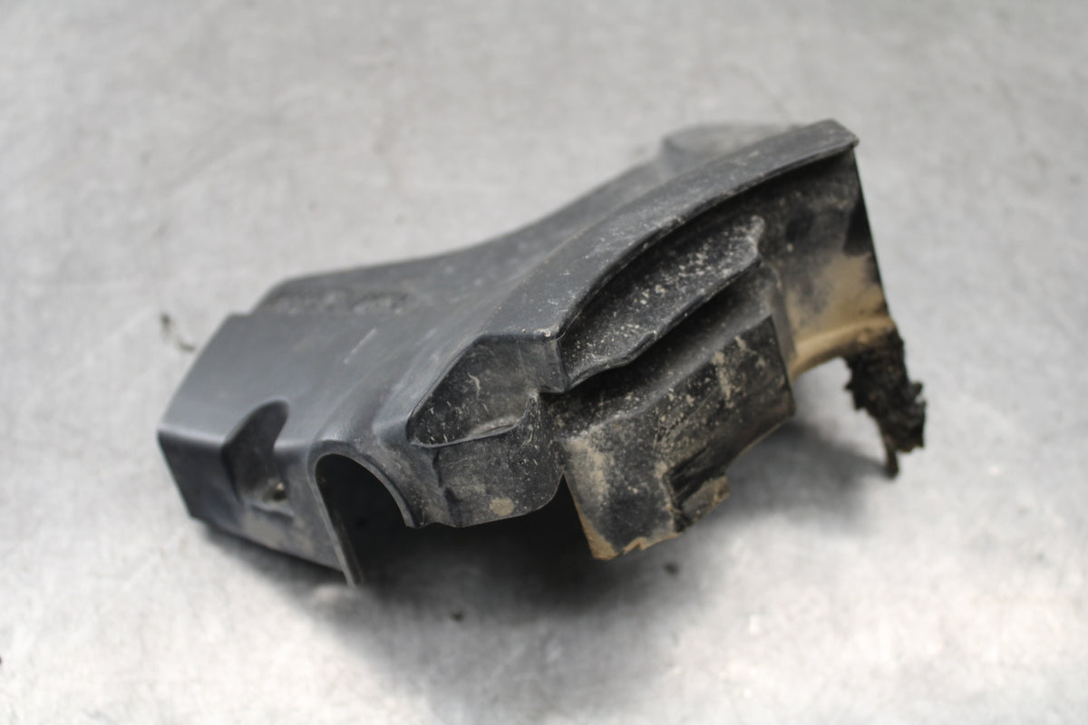 09-15 YAMAHA FZ6R ENGINE SPROCKET COVER BB686