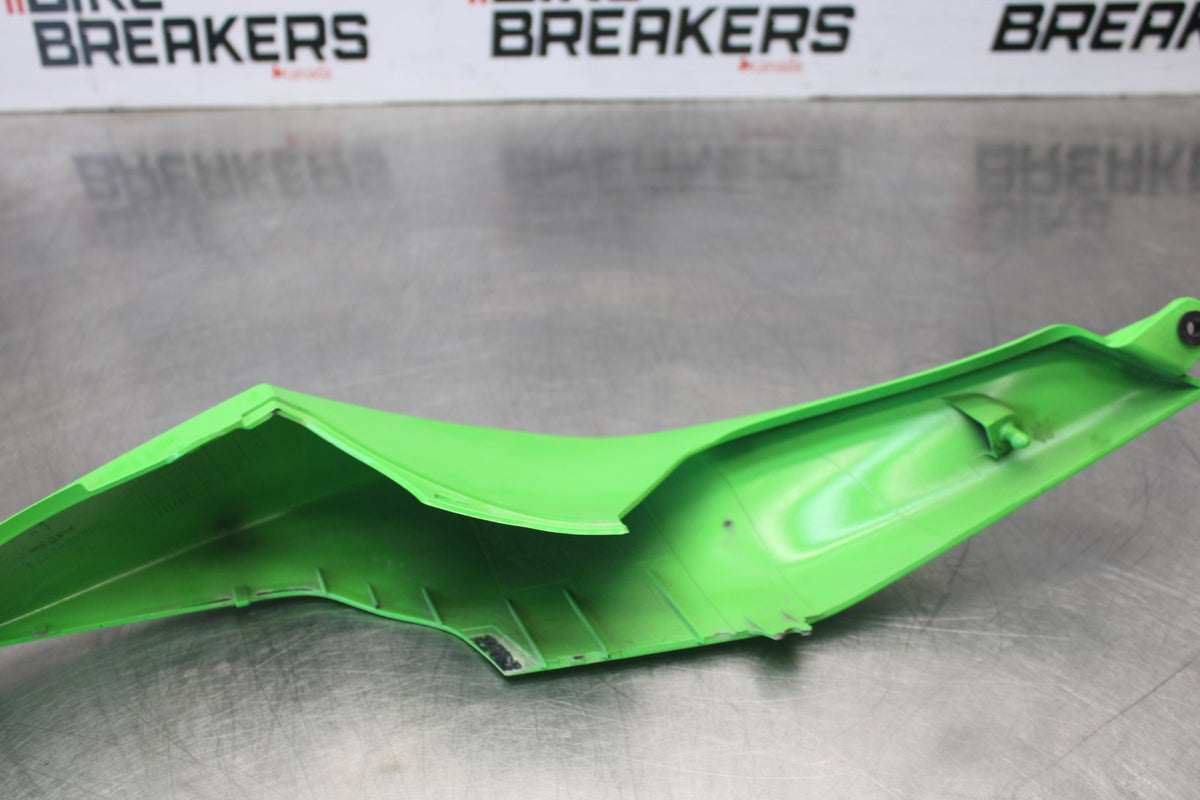 08 KAWASAKI NINJA ZX10R LEFT REAR BACK TAIL FAIRING COWL SHROUD BB902