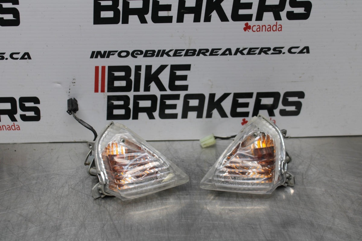 06-07 SUZUKI GSXR 600 REAR LEFT RIGHT TURN SIGNALS LIGHT INDICATORS BB178
