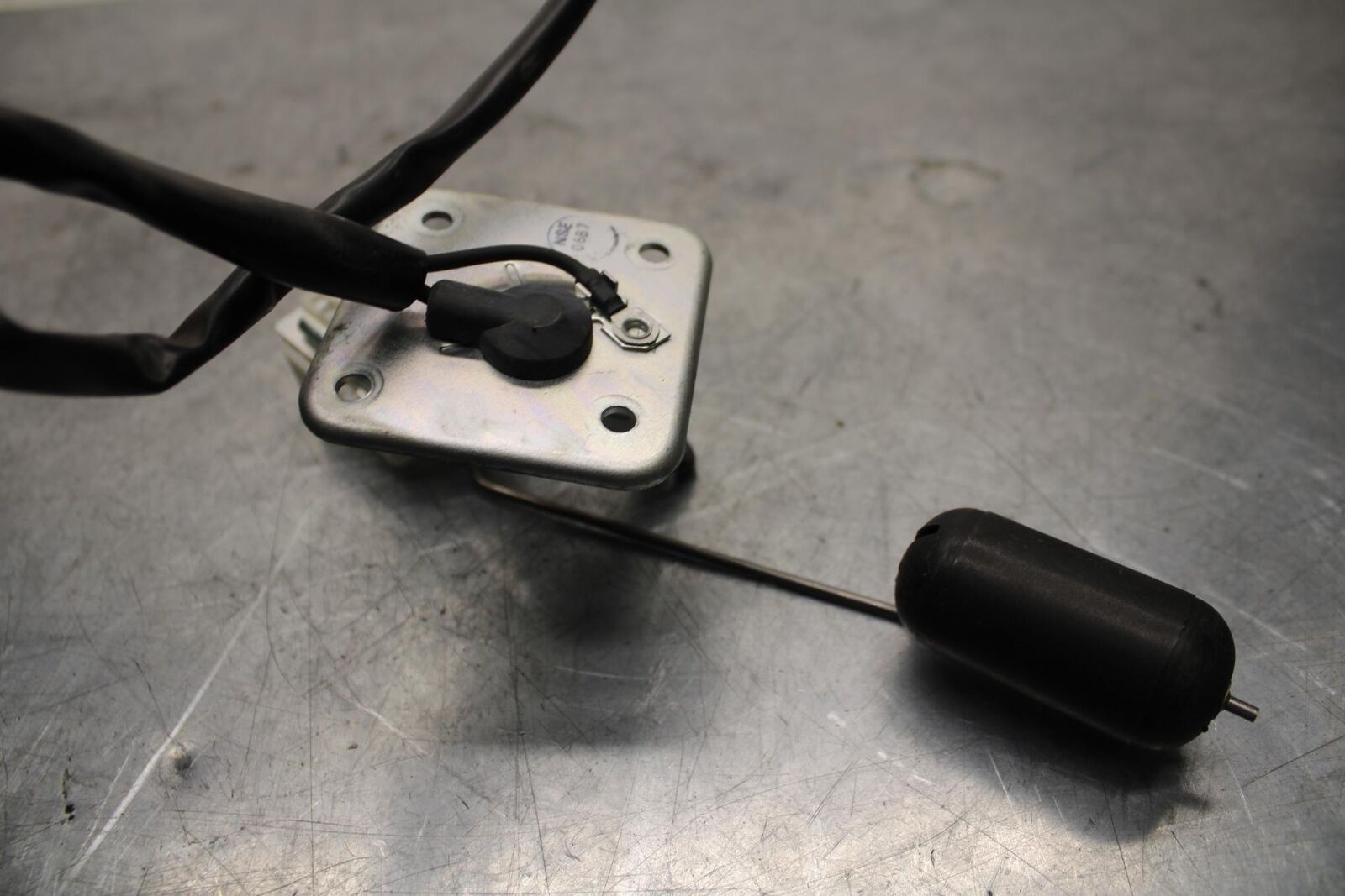  08-09 KAWASAKI NINJA ZX14R FLOAT GAS FUEL PETROL LEVEL SENDING UNIT BB73