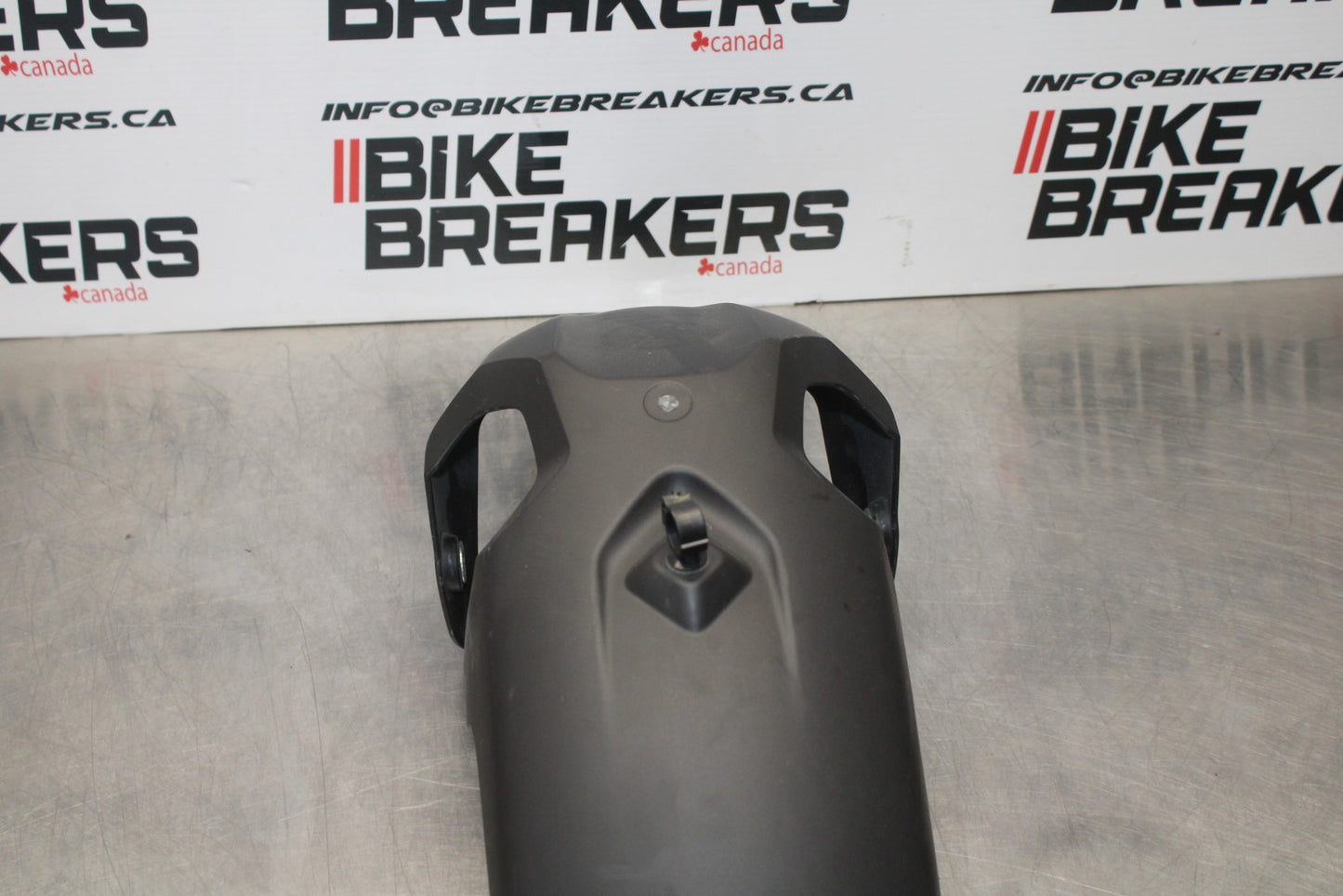 23-24 YAMAHA MT-07 FRONT WHEEL FENDER COWL FAIRING BB194