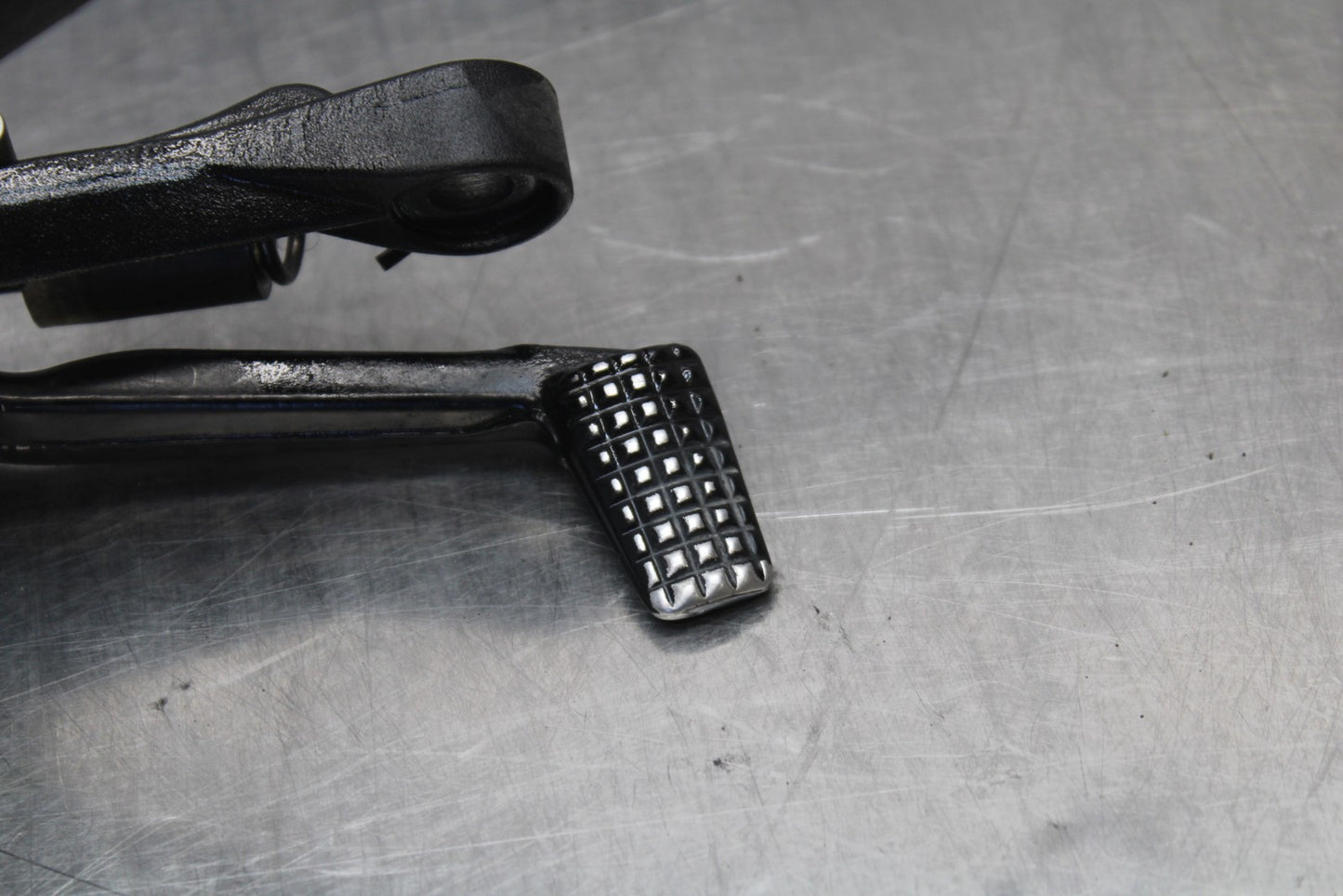 07-08 KAWASAKI NINJA ZX6R RIGHT REARSET REAR SET DRIVER FOOT PEG REST STOP BB203