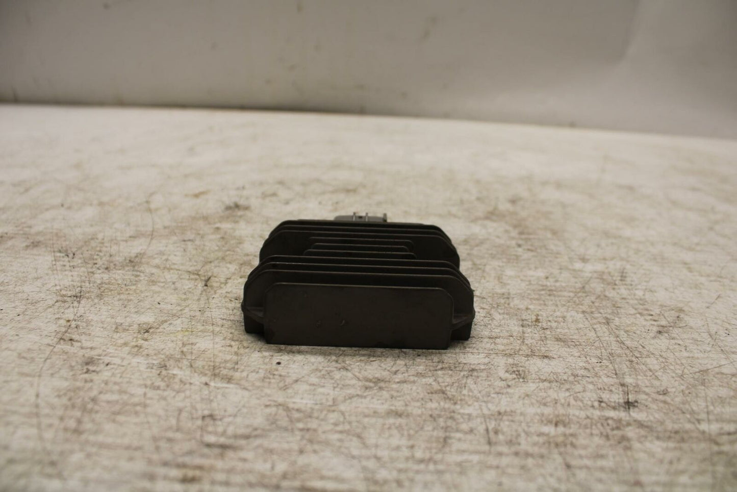 12-13 KAWASAKI EX300 NINJA RECTIFIER VOLTAGE REGULATOR BB373