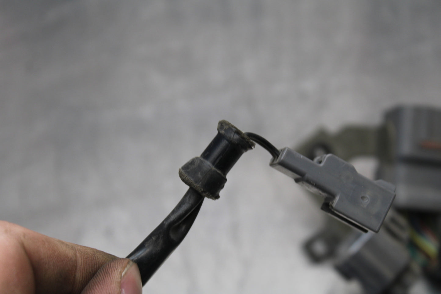 04-05 KAWASAKI NINJA ZX10R HEADLIGHT SPEEDO GAUGES WIRING HARNESS LOOM BB163